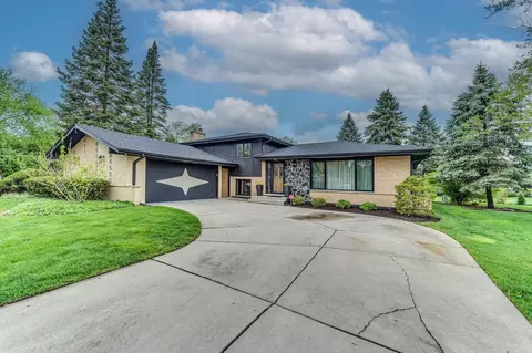 542 Valley View Dr, Downers Grove, IL 60516