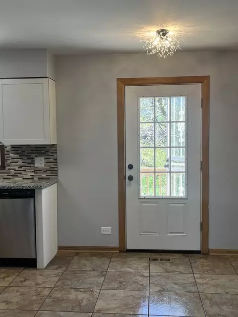 Kitchen - 17617 Stonebridge Dr, Hazel Crest, IL 60429 photo 1 of 4