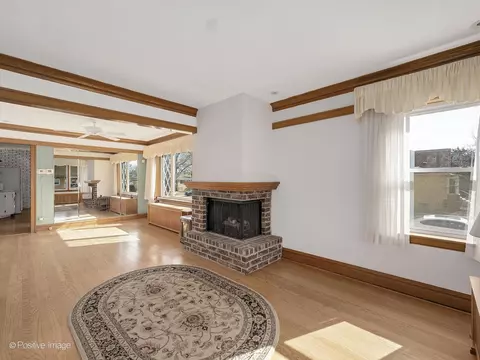 Living - 2435 Keystone Ave, North Riverside, IL 60546 photo 1 of 2