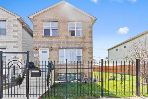 4209 W Harrison St, Chicago, IL 60624