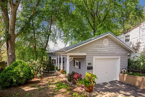 779 N River Dr, Kankakee, IL 60901 photo 2