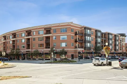 945 Burlington Ave #311, Downers Grove, IL 60515
