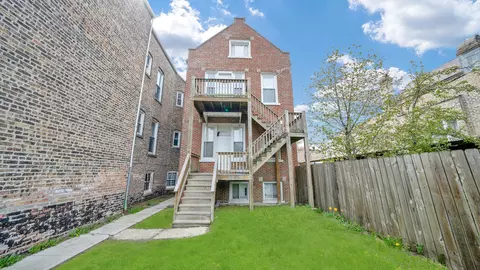 2440 S Sawyer Ave, Chicago, IL 60623