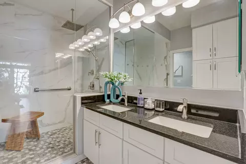 Bath - 3115 Town Square Dr #201, Rolling Meadows, IL 60008 photo 1 of 5