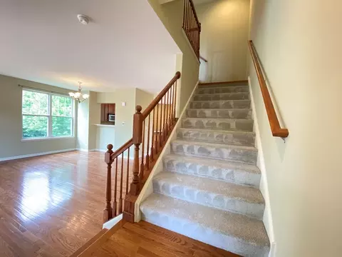 371 N Commerce St, Aurora, IL 60504 photo 15