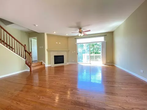 371 N Commerce St, Aurora, IL 60504 photo 11