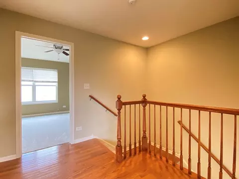 371 N Commerce St, Aurora, IL 60504 photo 18