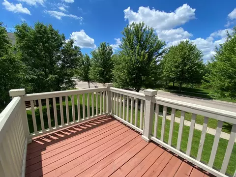 371 N Commerce St, Aurora, IL 60504 photo 34