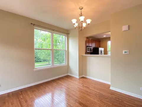371 N Commerce St, Aurora, IL 60504 photo 10