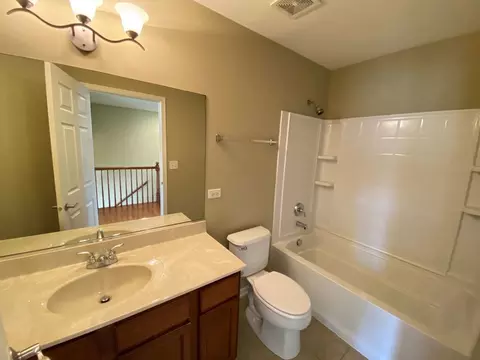 371 N Commerce St, Aurora, IL 60504 photo 25