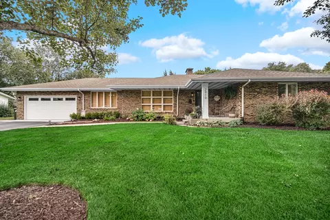 2910 Gifford Pl, New Lenox, IL 60451