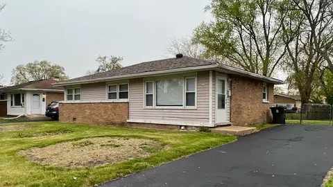 16163 Plymouth Dr, Markham, IL 60428