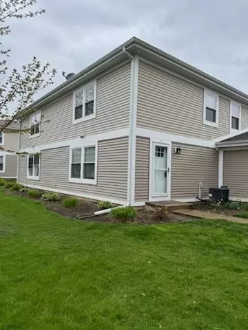 325 Somerset Ln #325, Vernon Hills, IL 60061