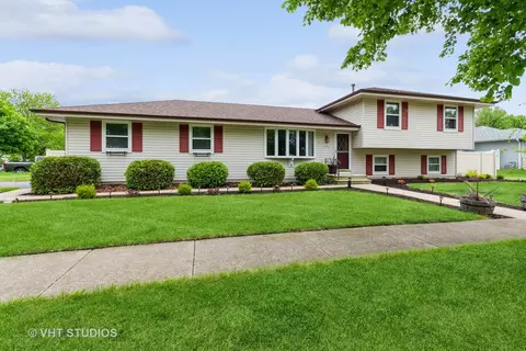 6604 Peyla Ln, Plainfield, IL 60586