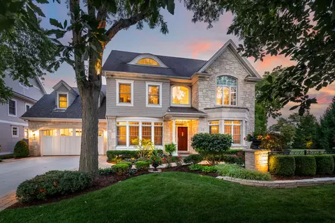 22 S Laird St, Naperville, IL 60540