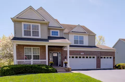 7910 Hummingbird Cir, Joliet, IL 60431