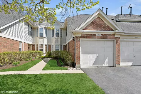 1204 Churchill Ct, Buffalo Grove, IL 60089