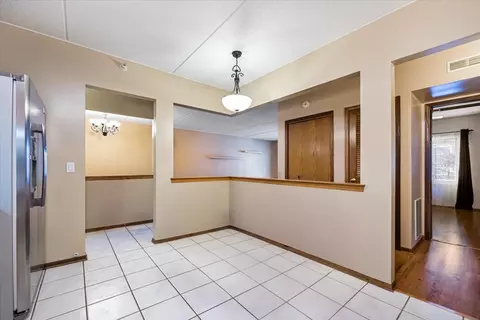 1325 Perry St #201, Des Plaines, IL 60016 photo 7