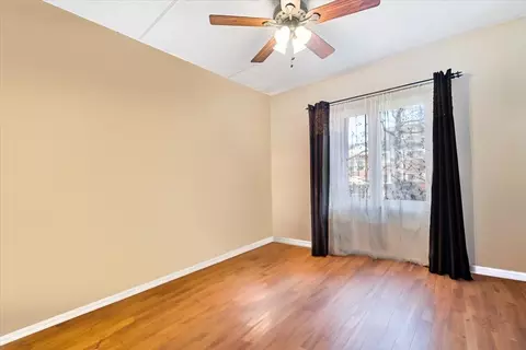 1325 Perry St #201, Des Plaines, IL 60016 photo 12