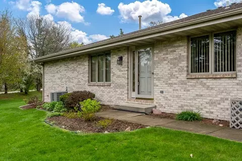 1273 N Crest Dr #1273, Rockford, IL 61107