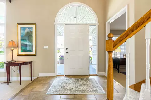 Entry Way - 2406 Interlocken Dr, Bloomington, IL 61704 photo 5 of 6
