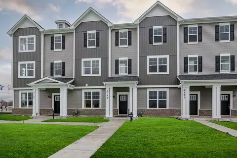 1678 Albany St, Grayslake, IL 60030