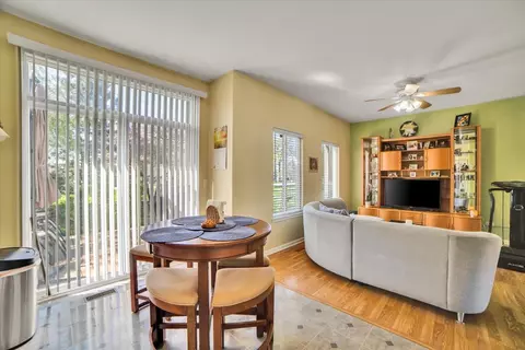 16645 W Adobe Dr, Lockport, IL 60441 photo 4