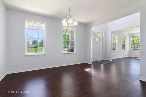 25321 Knoll Rd, Plainfield, IL 60544 photo 3
