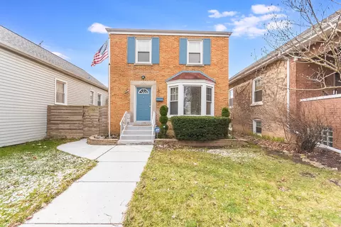 6251 W Byron St, Chicago, IL 60634