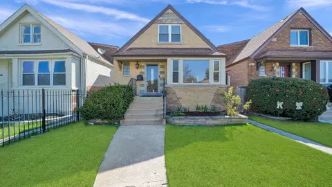 7153 S Kedzie Ave, Chicago, IL 60629