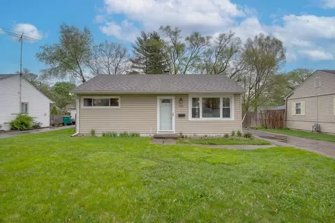 910 Plaza Dr, Joliet, IL 60435
