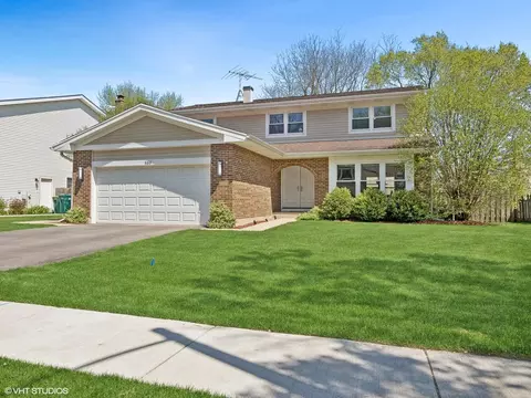 869 Tanglewood Dr, Wheeling, IL 60090