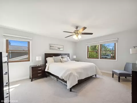 Bedroom - 869 Tanglewood Dr, Wheeling, IL 60090 photo 3 of 4