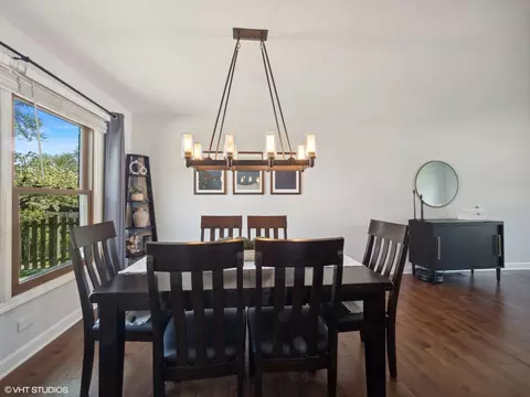 Dining - 869 Tanglewood Dr, Wheeling, IL 60090 photo 1 of 2