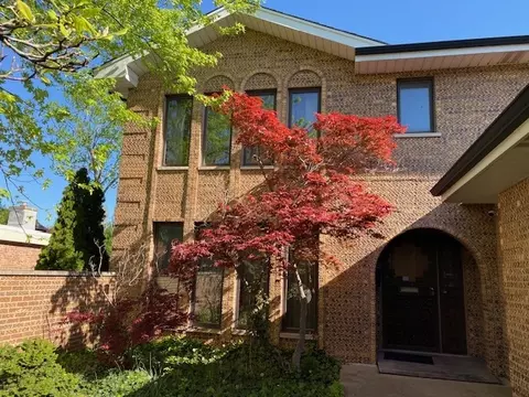 812 Elm St, Park Ridge, IL 60068