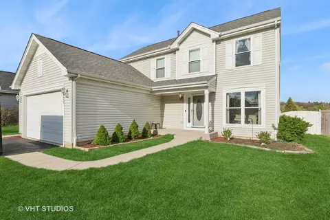 251 W Blackthorn Ct, Round Lake, IL 60073