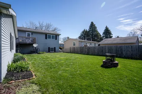 Exterior - 4113 Gregory Dr, Zion, IL 60099 photo 5 of 7