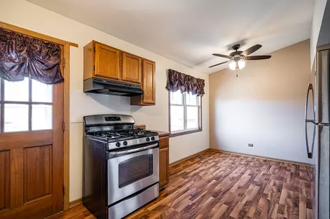 Kitchen - 4113 Gregory Dr, Zion, IL 60099 photo 1 of 4