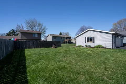 Exterior - 4113 Gregory Dr, Zion, IL 60099 photo 3 of 7