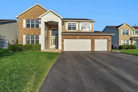2412 Red Oak Ct, Plainfield, IL 60586
