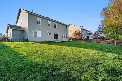 Exterior - 2412 Red Oak Ct, Plainfield, IL 60586 photo 3 of 5