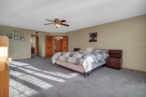 Bedroom - 2412 Red Oak Ct, Plainfield, IL 60586 photo 3 of 5