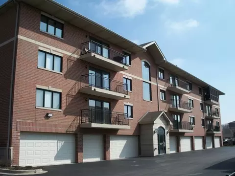 6850 W Winding Trl #203, Oak Forest, IL 60452