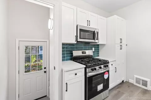 502 Hill Ave, Elgin, IL 60120 photo 9