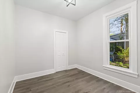 502 Hill Ave, Elgin, IL 60120 photo 13