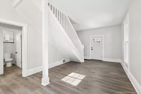502 Hill Ave, Elgin, IL 60120 photo 4
