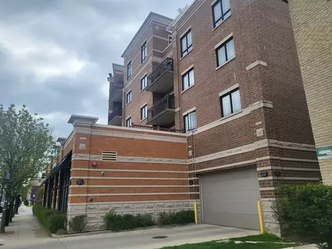 5588 N Lincoln Ave #309, Chicago, IL 60625