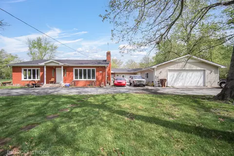 1950 W 235th St, Steger, IL 60475