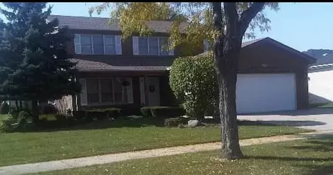 700 Berkshire Ct, Des Plaines, IL 60016 photo 30