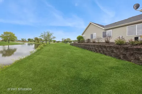 Exterior - 21107 W Cypress Ct, Plainfield, IL 60544 photo 8 of 9